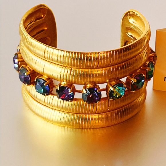 🔶Nicky Butler Fashion Gold-Tone Wide Crystal Egyptian Cobra Statement Cuff NEW - Picture 5 of 11